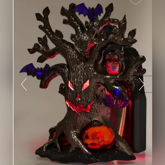 Bath & Body Works Other - MONSTER TREE NIGHTLIGHT WALLFLOWERS FRAGRANCE PLUG